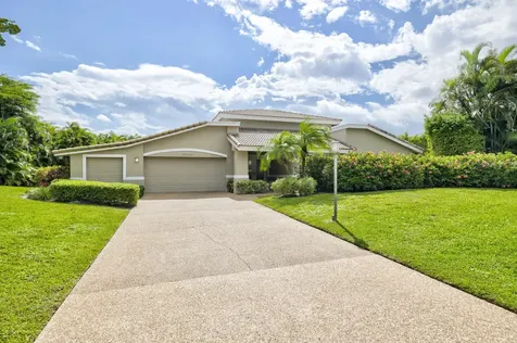 4900 Pineview Circle Delray Beach FL 33445