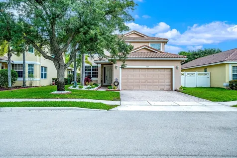 11837 SW 8th Street Pembroke Pines FL 33025