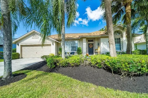 3687 Woods Walk Boulevard Lake Worth FL 33467