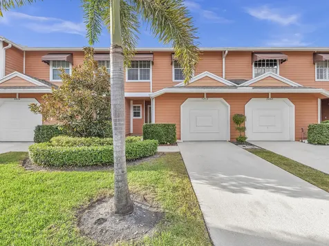 5218 Sapphire Valley Boca Raton FL 33486