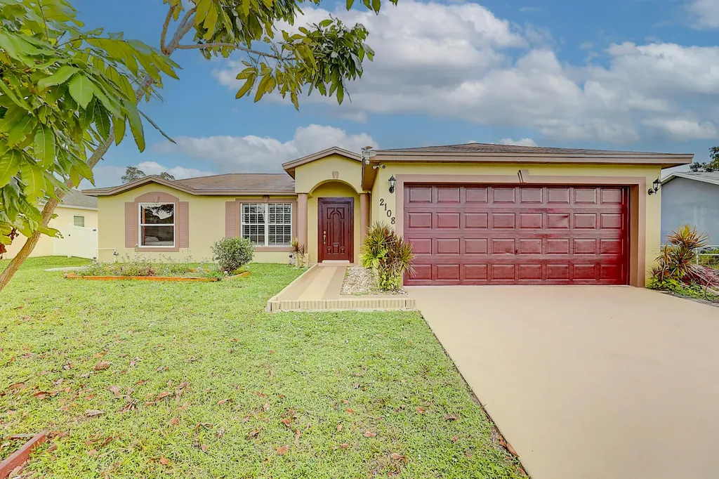 2108 SE Stargrass Street Port St Lucie FL 34984