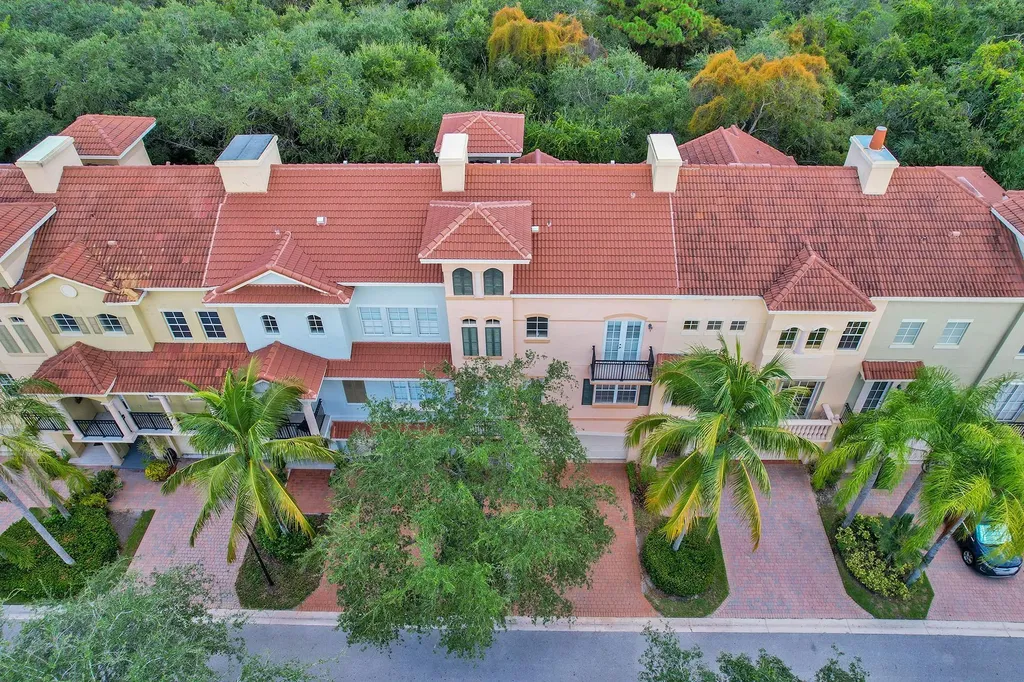 2640 Ravella Lane Palm Beach Gardens FL 33410