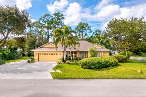 5419 Stately Oaks Street Fort Pierce FL 34981