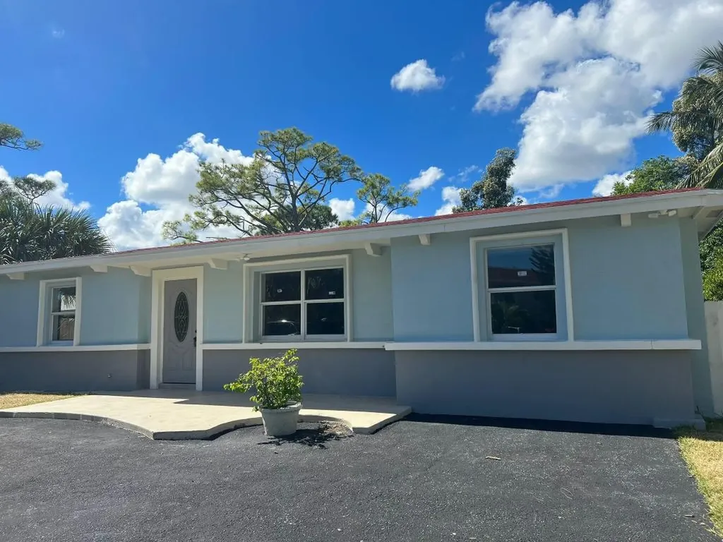 4728 Gardenette Street West Palm Beach FL 33415