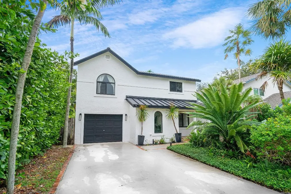 911 SW 21st Street Boca Raton FL 33486