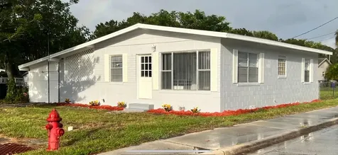 408 S 24th Street Fort Pierce FL 34950