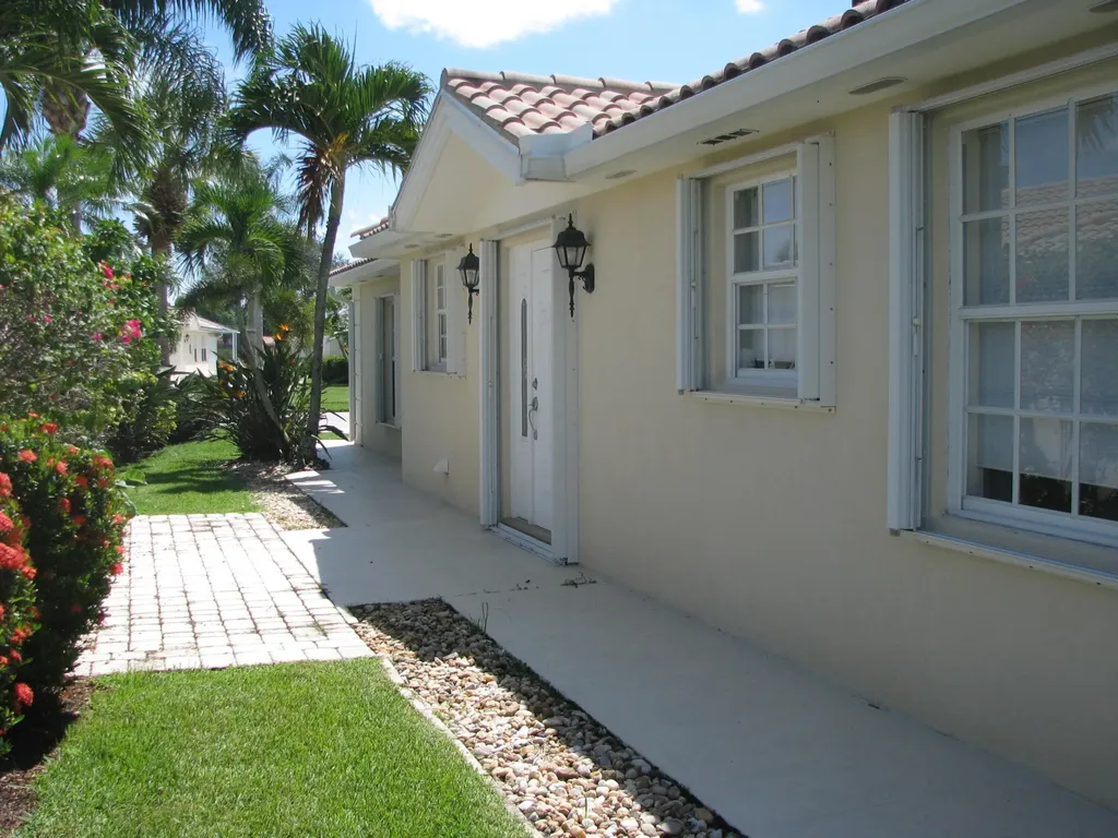 8232 SE Paurotis Lane Hobe Sound FL 33455
