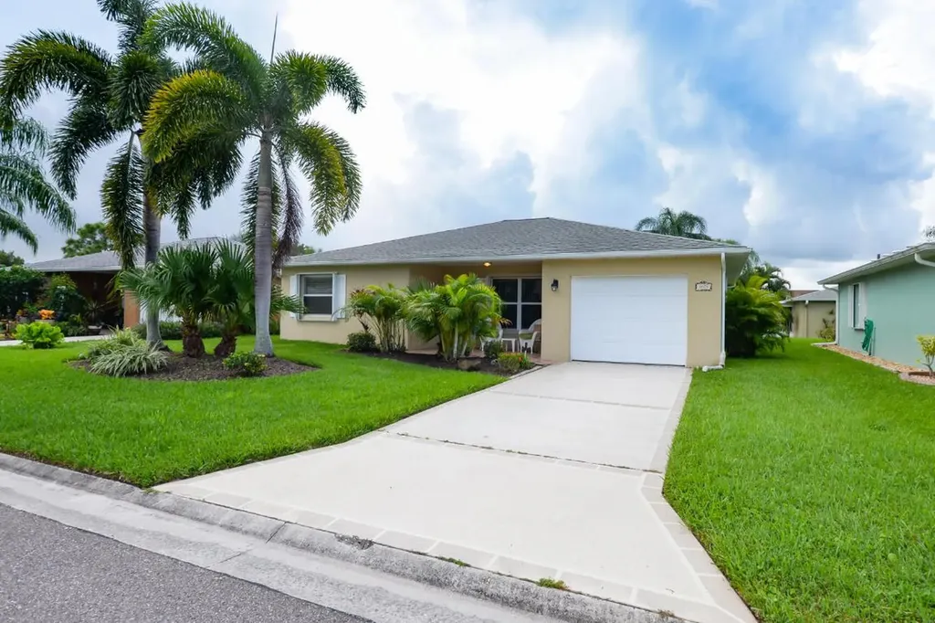 5675 Travelers Way Fort Pierce FL 34982