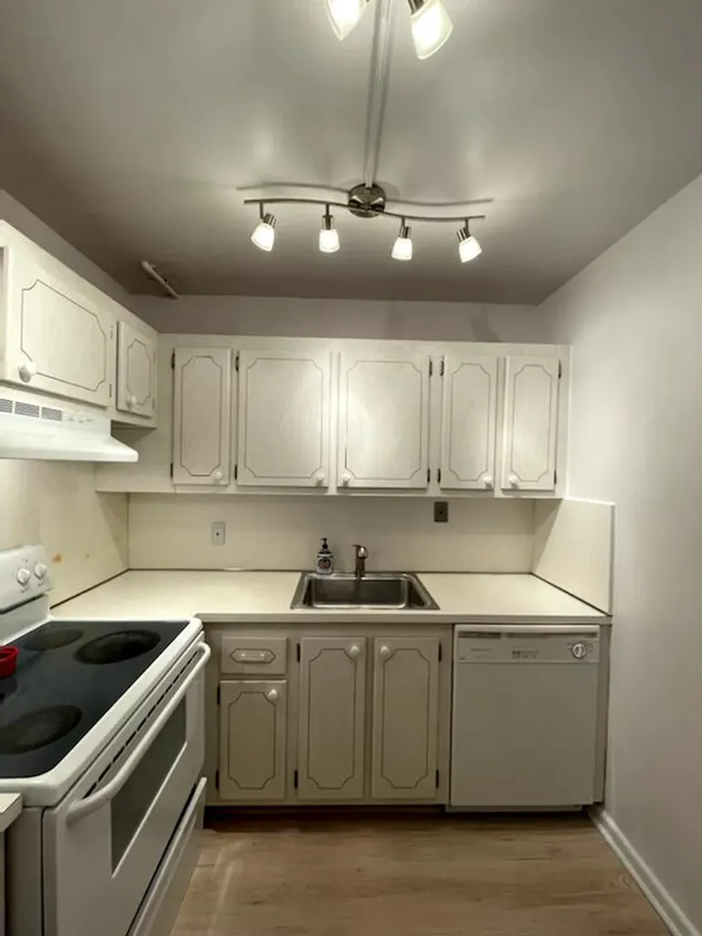 3034 Ellesmere B Deerfield Beach FL 33442