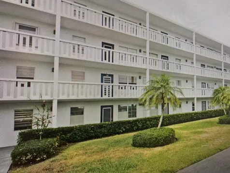 3034 Ellesmere B Deerfield Beach FL 33442