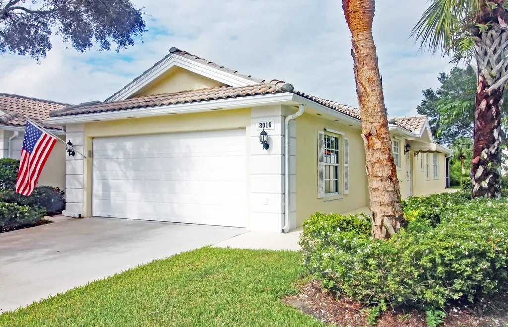 8016 SE Peppercorn Court Hobe Sound FL 33455