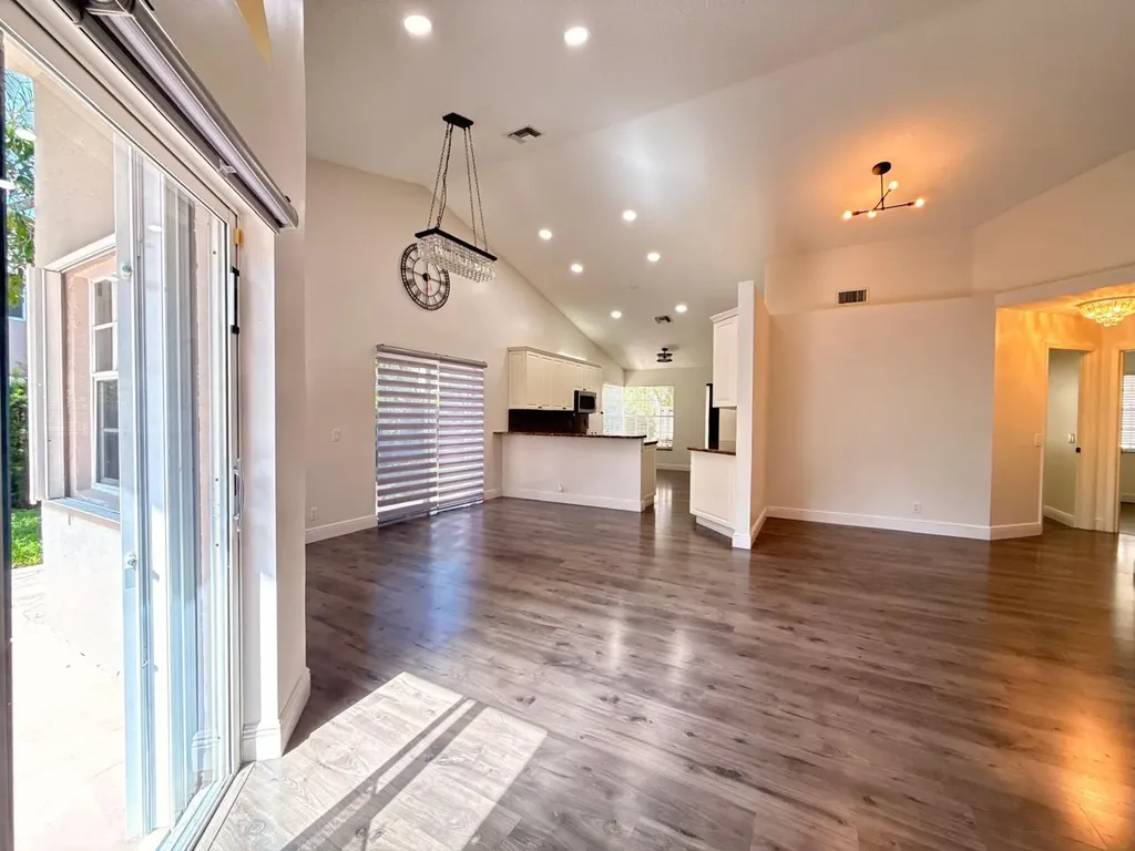 11042 Topeka Place Cooper City FL 33026