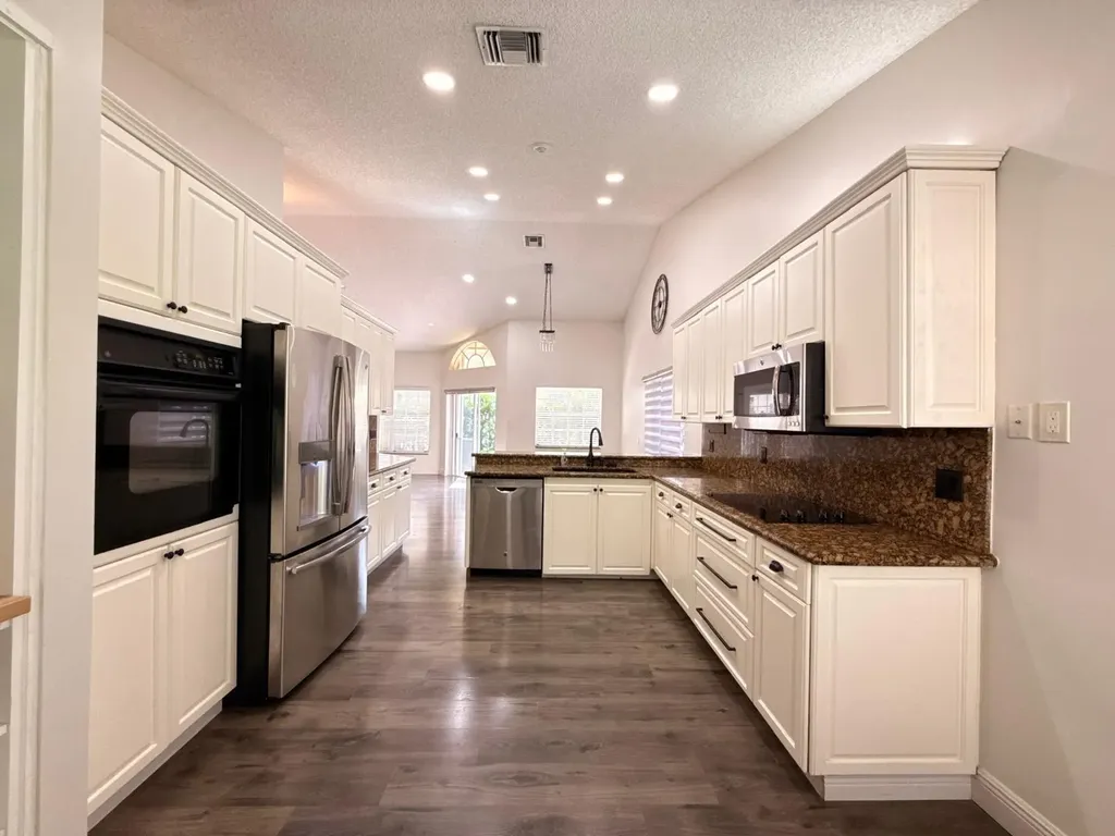 11042 Topeka Place Cooper City FL 33026