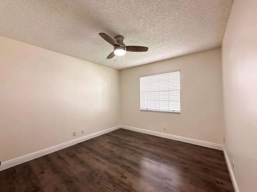 11042 Topeka Place Cooper City FL 33026