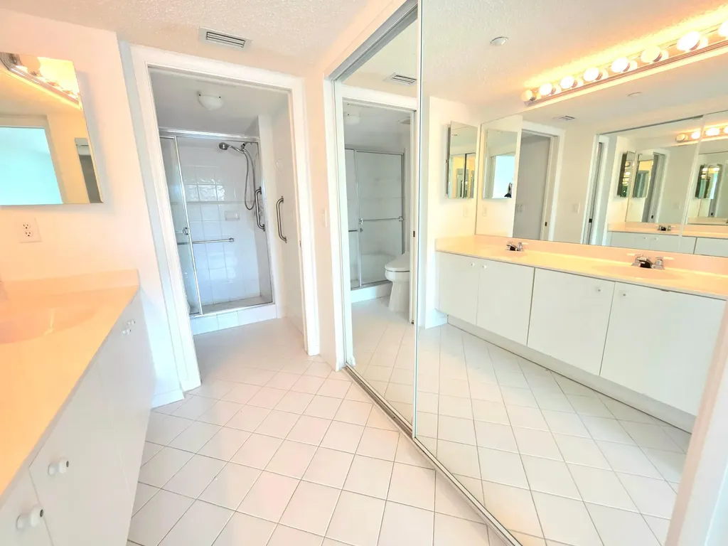 7751 Southampton Terrace Tamarac FL 33321