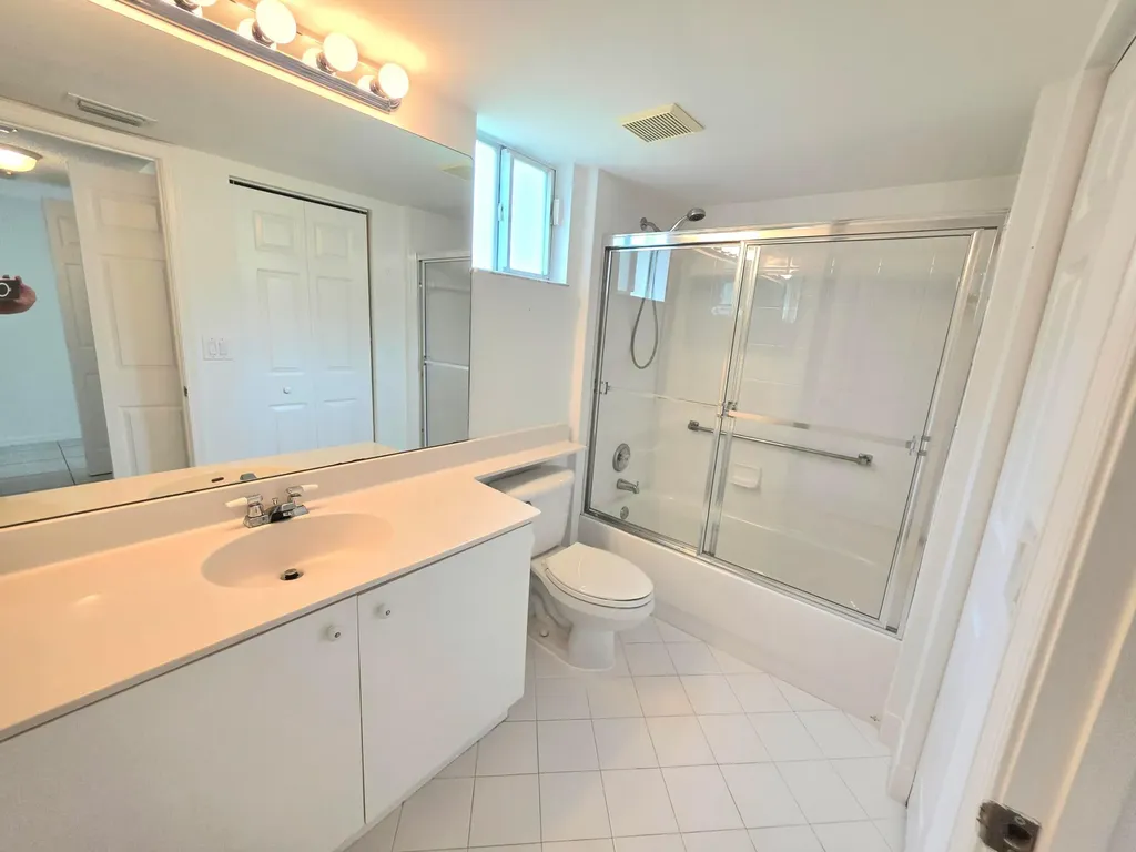 7751 Southampton Terrace Tamarac FL 33321