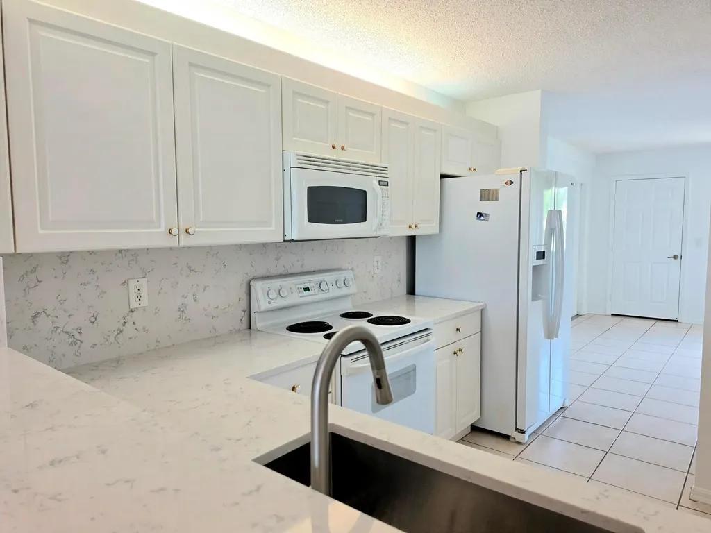 7751 Southampton Terrace Tamarac FL 33321