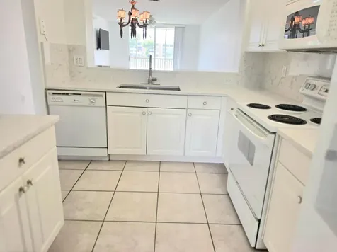 7751 Southampton Terrace Tamarac FL 33321