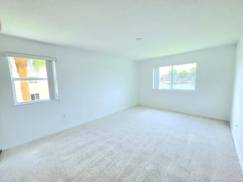 7751 Southampton Terrace Tamarac FL 33321