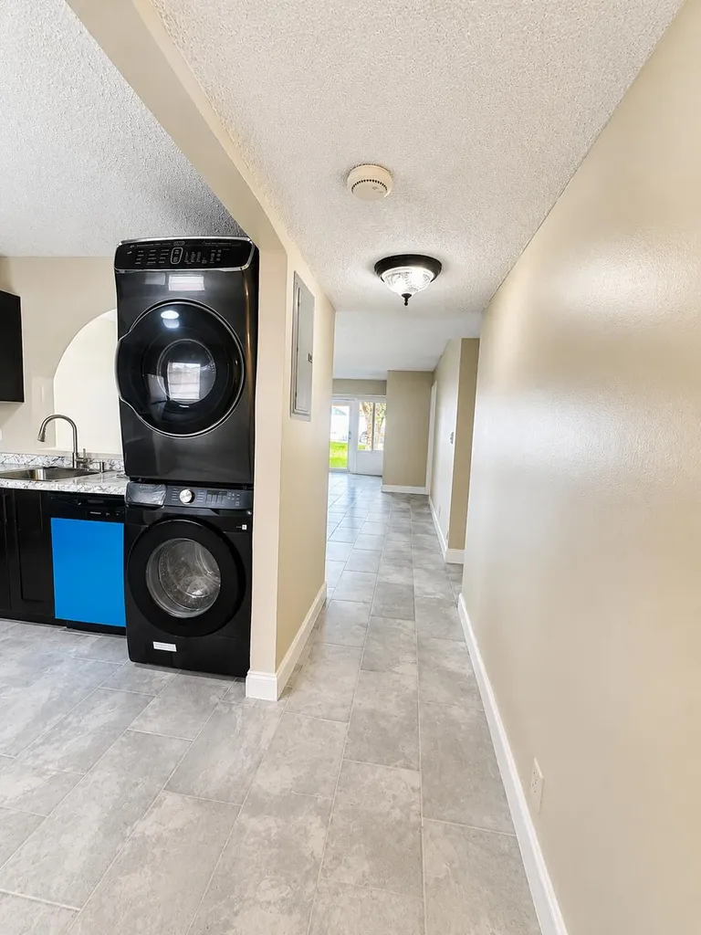 7830 NW 33rd Street Hollywood FL 33024