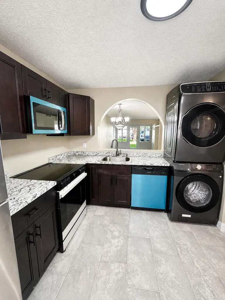 7830 NW 33rd Street Hollywood FL 33024