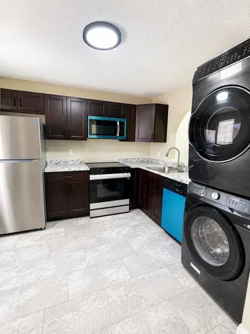 7830 NW 33rd Street Hollywood FL 33024