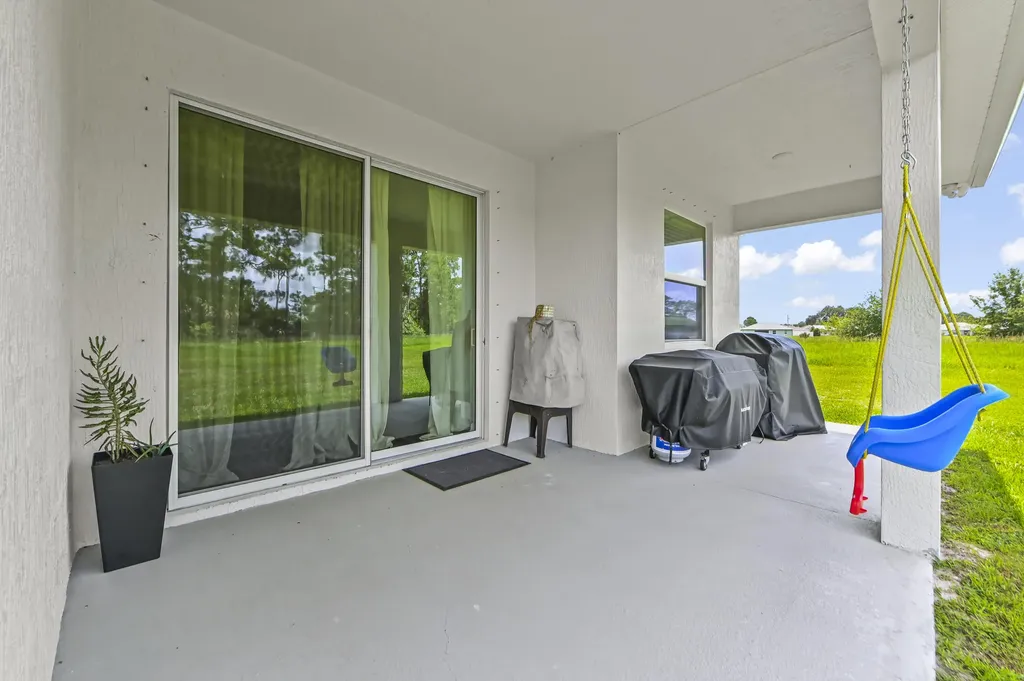 6128 NW Densaw Terrace Port St Lucie FL 34986