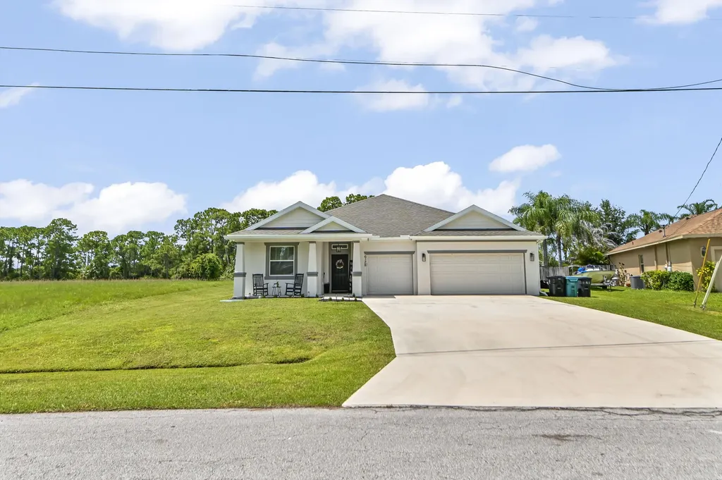 6128 NW Densaw Terrace Port St Lucie FL 34986