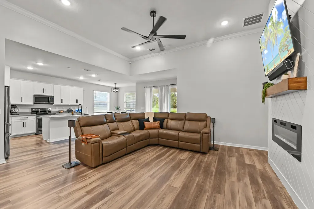 6128 NW Densaw Terrace Port St Lucie FL 34986