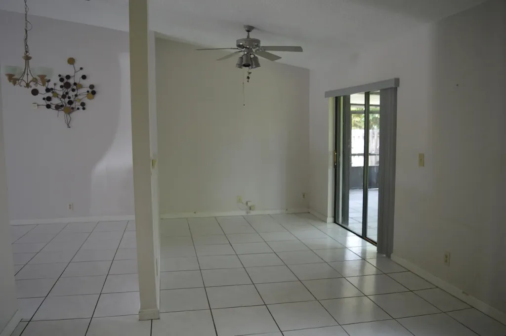 9194 NW 49th Court Sunrise FL 33351