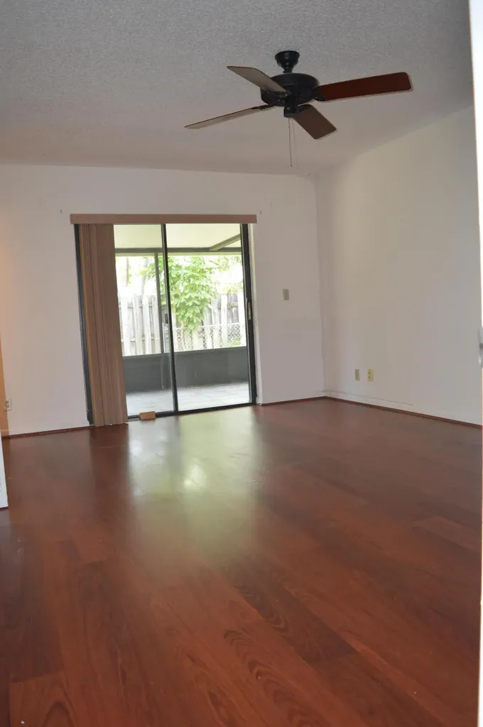 9194 NW 49th Court Sunrise FL 33351