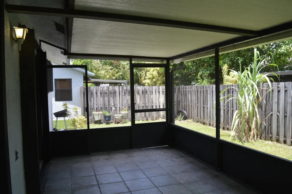 9194 NW 49th Court Sunrise FL 33351