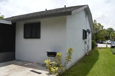 9194 NW 49th Court Sunrise FL 33351