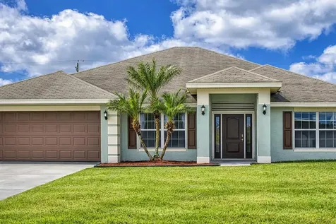 2256 SW Franklin Street Port St Lucie FL 34953