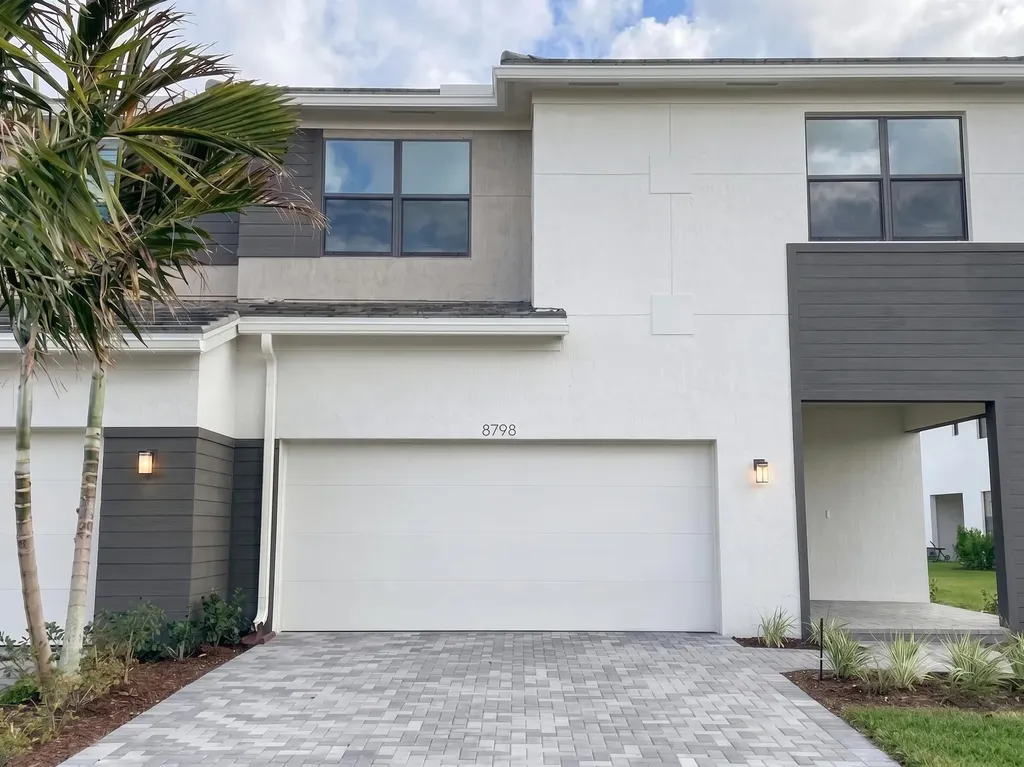 8798 Antarus Lake Worth FL 33467