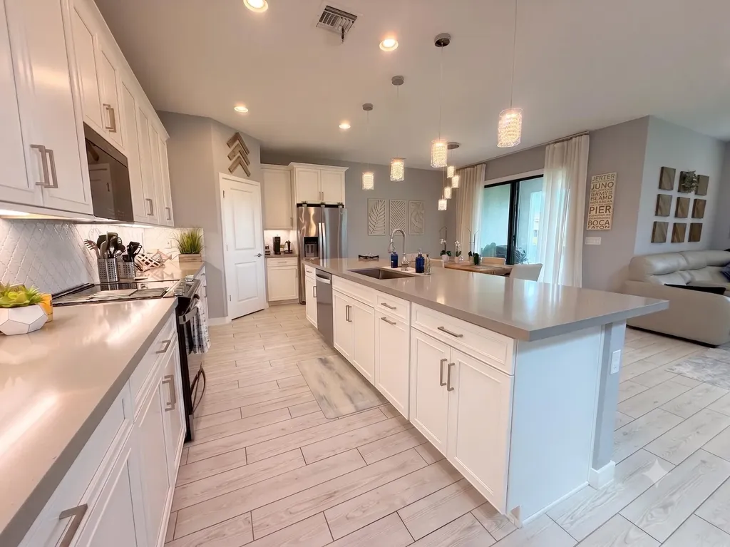 8798 Antarus Lake Worth FL 33467