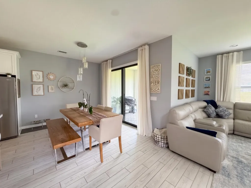 8798 Antarus Lake Worth FL 33467