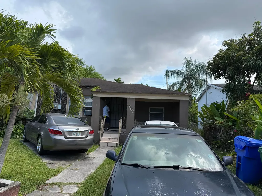 1280 NW 51st Street Miami FL 33142