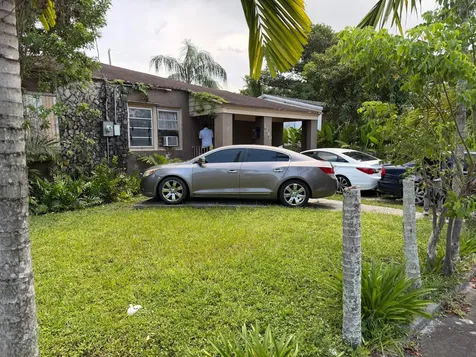 1280 NW 51st Street Miami FL 33142