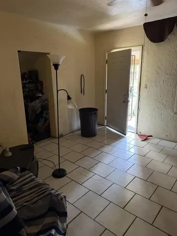 1280 NW 51st Street Miami FL 33142