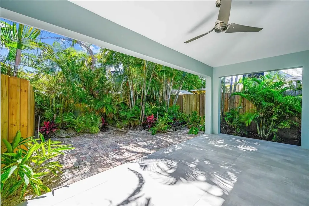 828 NE 17th Way Fort Lauderdale FL 33304