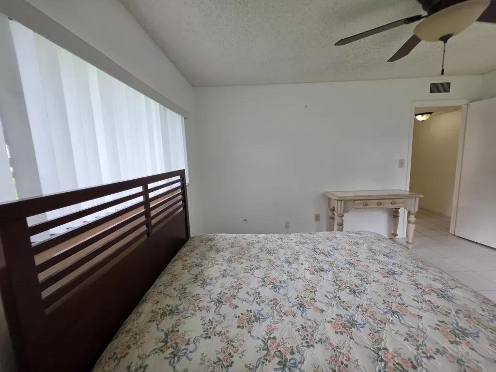 9895 N Belfort Circle Tamarac FL 33321