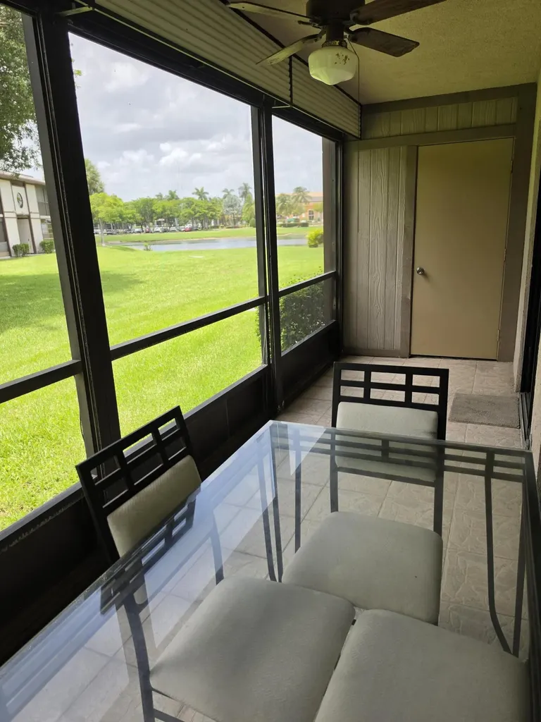 9895 N Belfort Circle Tamarac FL 33321