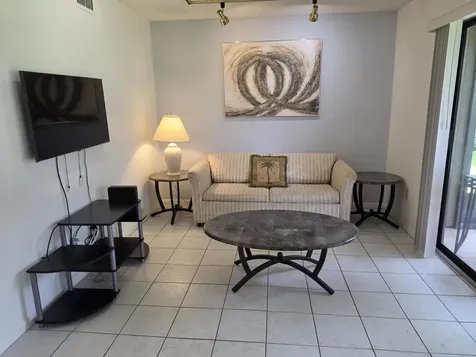 9895 N Belfort Circle Tamarac FL 33321