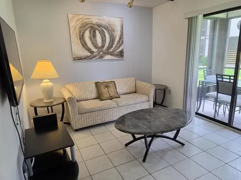9895 N Belfort Circle Tamarac FL 33321
