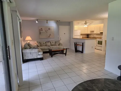 9895 N Belfort Circle Tamarac FL 33321