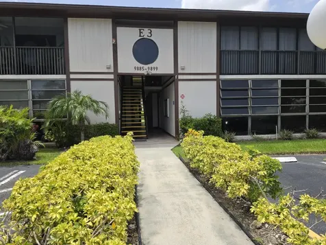 9895 N Belfort Circle Tamarac FL 33321