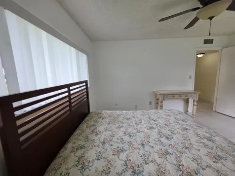9895 N Belfort Circle Tamarac FL 33321
