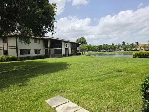 9895 N Belfort Circle Tamarac FL 33321