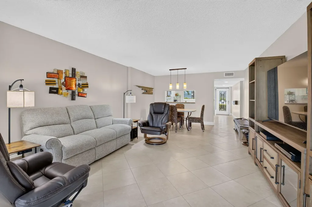 15075 Witney Road Delray Beach FL 33484